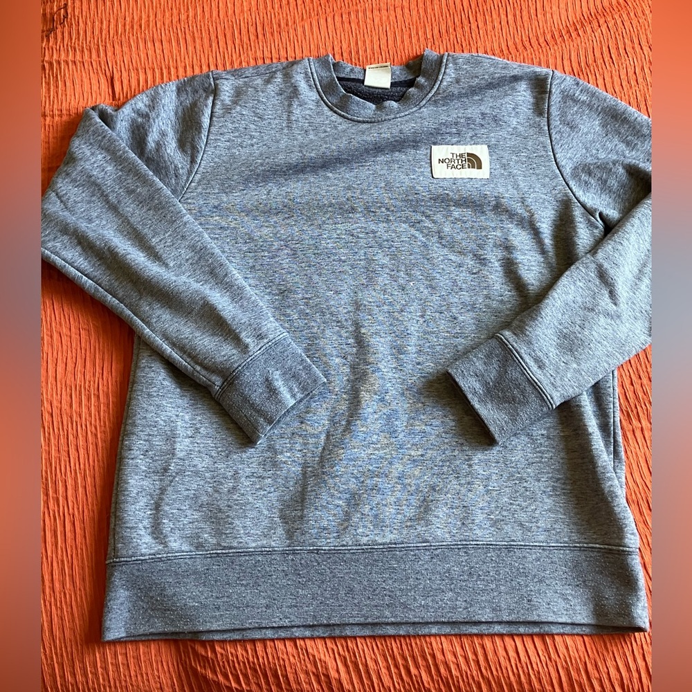 The North Face Gray Crewneck Sweater for Cozy Comfort